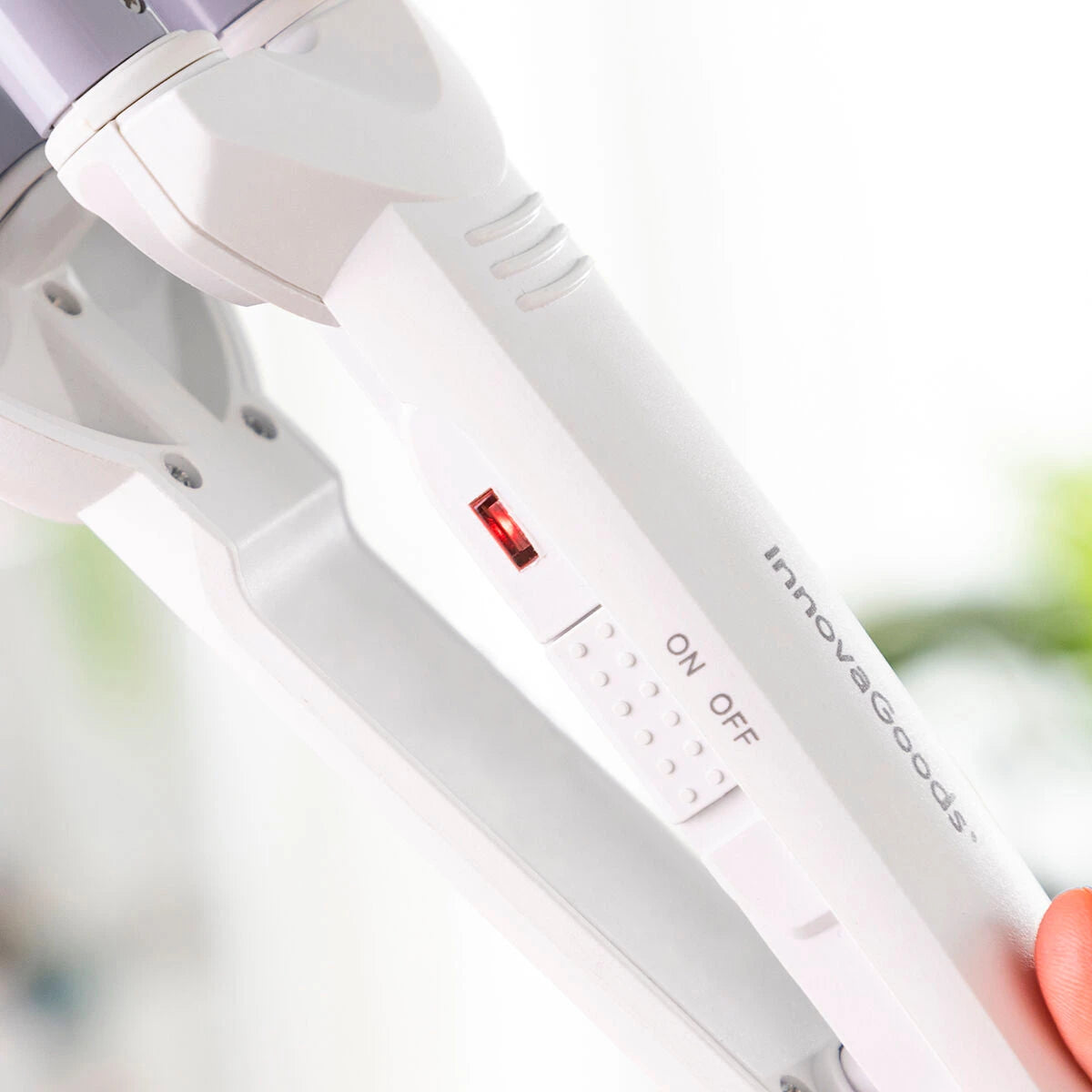 Ceramic Hair Iron for Creating Waves Wavio InnovaGoods 55 W product packaging